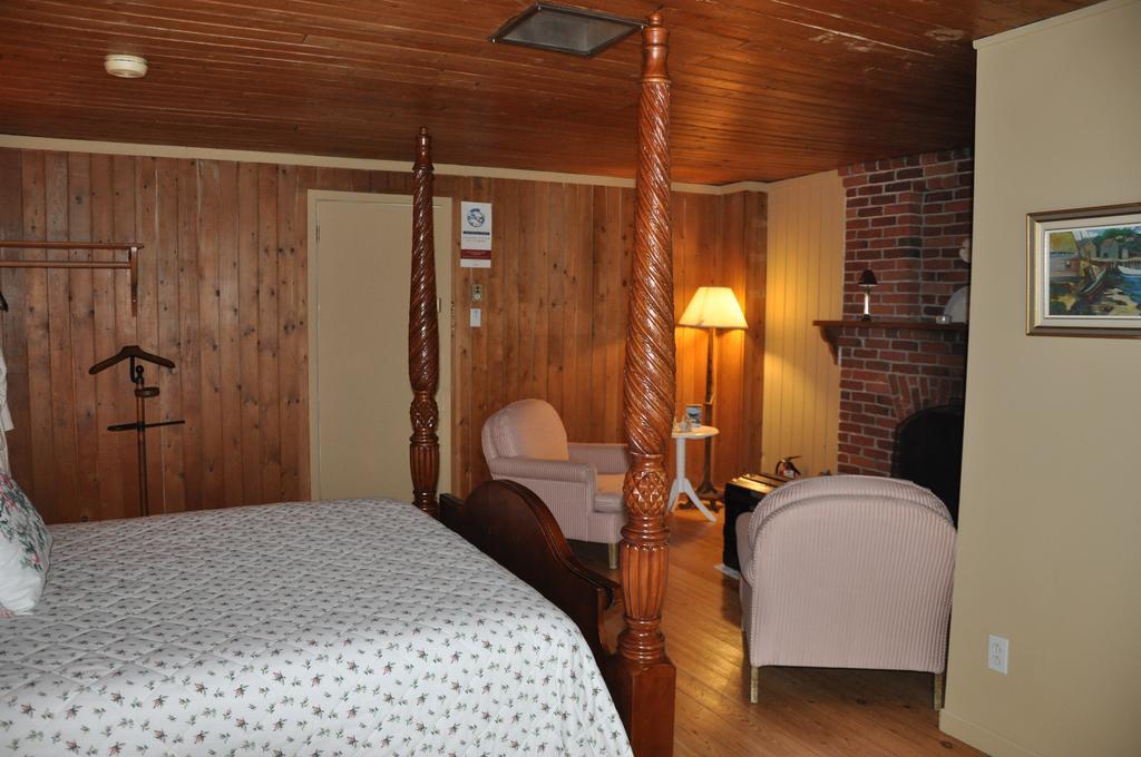 Auberge Sur La Cote La Malbaie Bagian luar foto