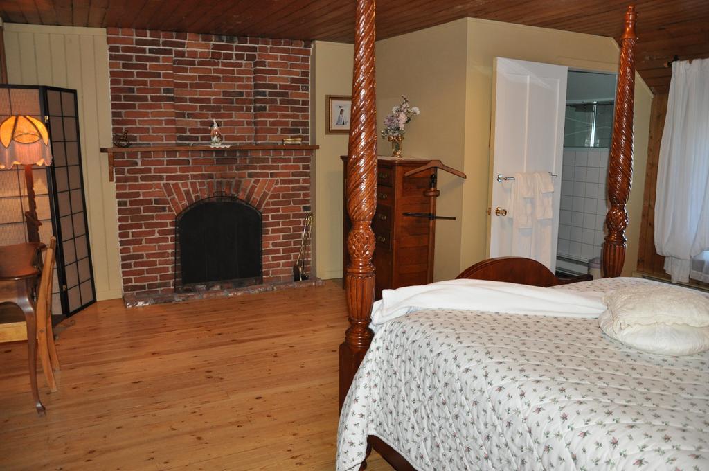 Auberge Sur La Cote La Malbaie Bagian luar foto