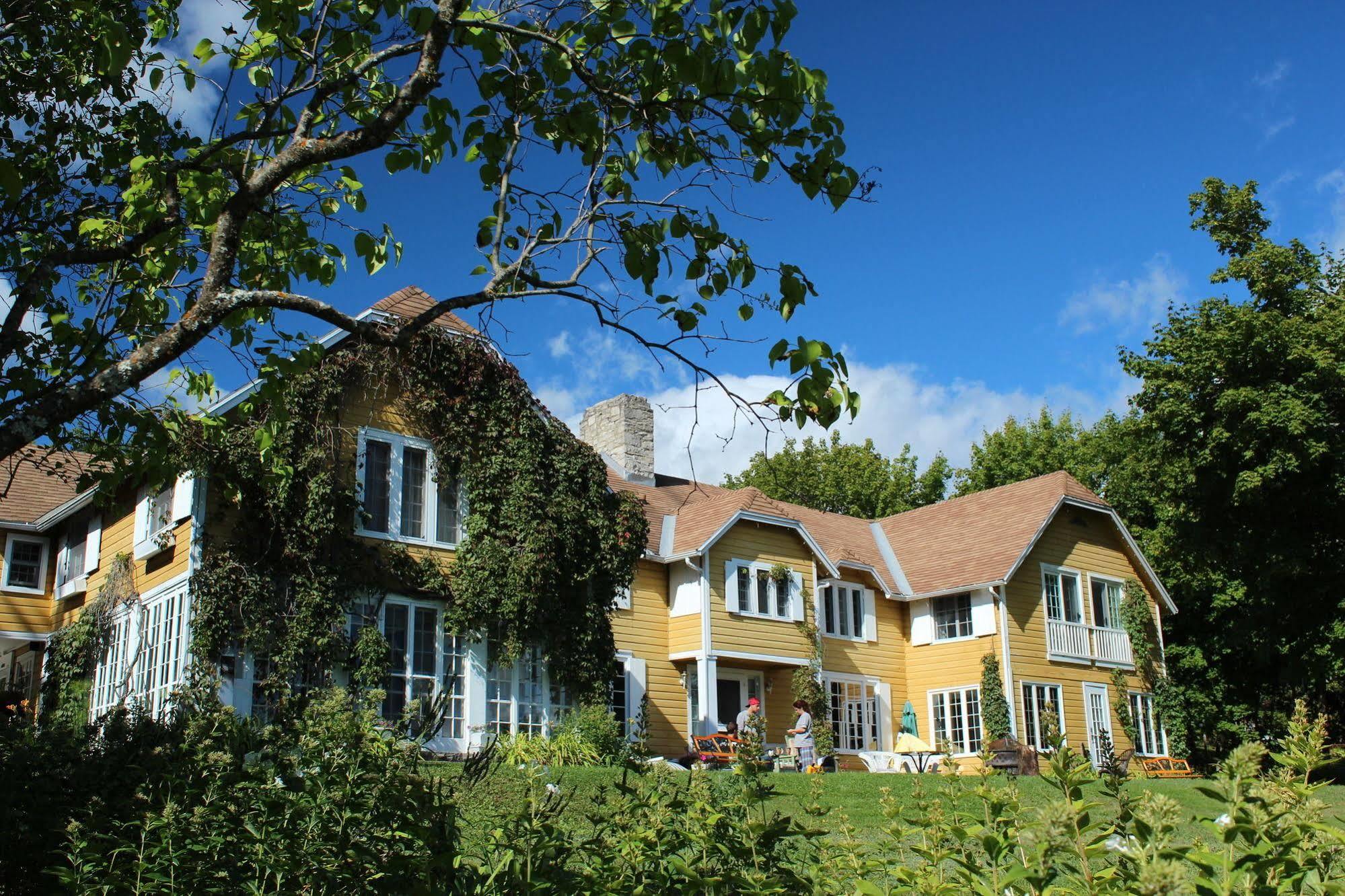 Auberge Sur La Cote La Malbaie Bagian luar foto